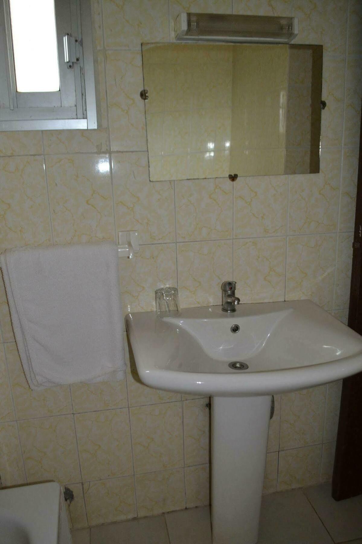 Hotel Le Diplomate Яунде Екстер'єр фото